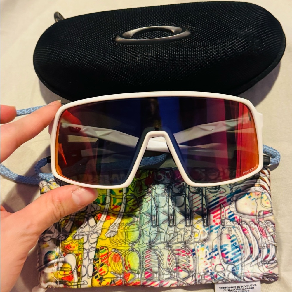 Oakley Sutro Sunglasses + Case & Microbag